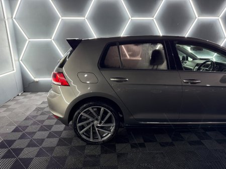 2014 Volkswagen Golf 1.6 TDI 5DR 110HP BlueMotion €6,950 thumbnail