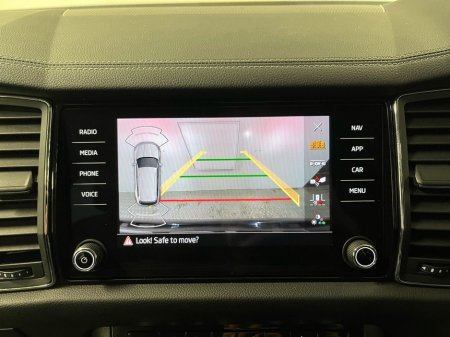 2023 Skoda Kodiaq Ambition 7 Seats DSG 2.0TDI 150BHP - Reversing Camera - Climate Control - Heated Seats - Cruise Control - Apple CarPlay/Android Auto thumbnail