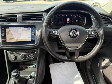 2020 Volkswagen Tiguan - thumbnail 14