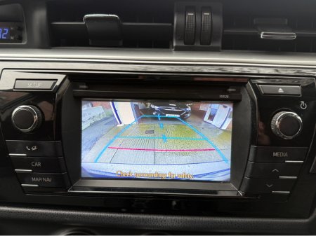 2016 Toyota Corolla - thumbnail 15