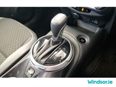 2024 Nissan Juke HYBRID 1.6 SV PREMIUM €29,995 thumbnail