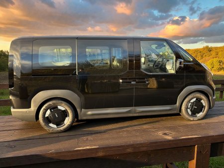 2026 Kia PV5 PASSENGER K4 2026 €46,000 thumbnail