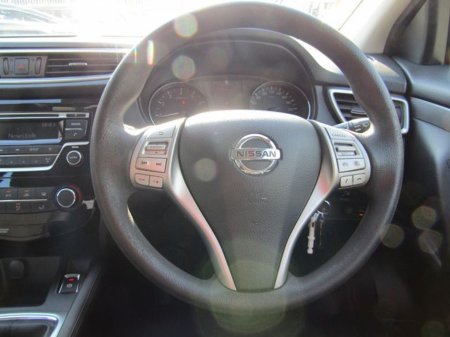 2016 Nissan Qashqai - thumbnail 9