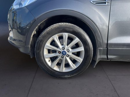 2016 Ford Kuga - thumbnail 9