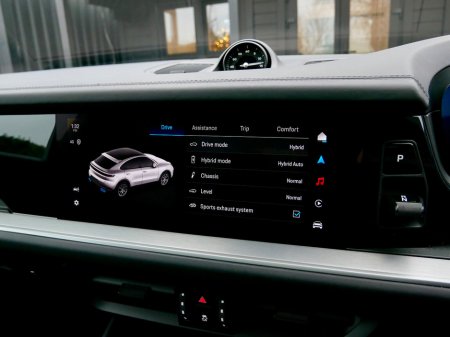 2025 Porsche Cayenne Cayenne E-Hybrid Coup&eacute; €123,950 thumbnail