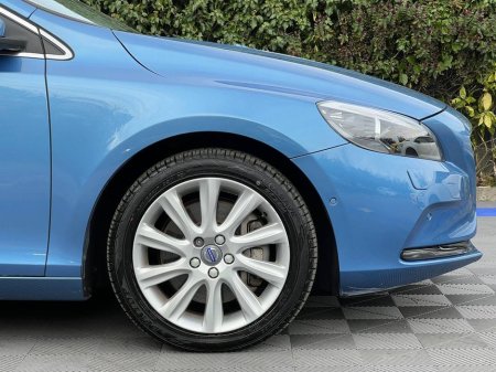 2016 Volvo V40 - thumbnail 9