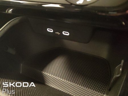 2025 Skoda Fabia SEL 1.0 MPI 80HP 5DR thumbnail