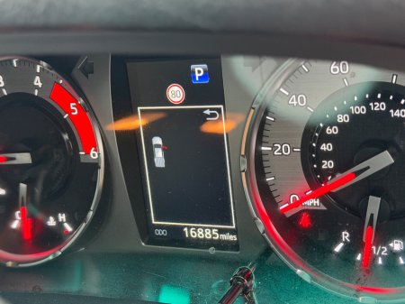 2022 Toyota Hilux  thumbnail