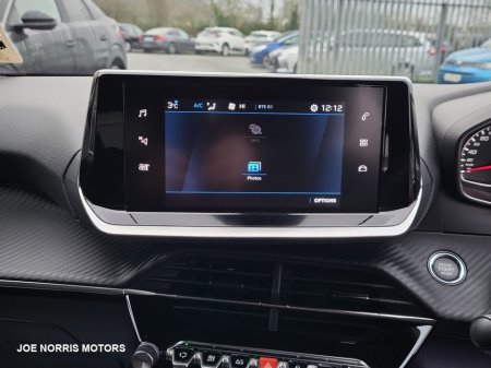 2023 Peugeot 2008 ACTIVE 1.2 100 BHP LOW KMS €23,750 thumbnail