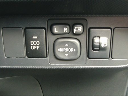 2011 Toyota Auris 1.33 5DR ** FSH ** €6,245 thumbnail