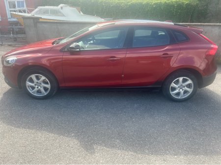 2015 Volvo V40 2.0 D2 CROSSCOUNTRY SE 5DR 40 SERIES €10,900