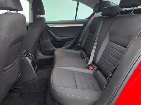 2019 Skoda Octavia - thumbnail 6