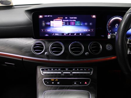 2021 Mercedes-Benz E Class - thumbnail 17