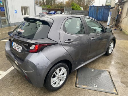 2024 Toyota Yaris - thumbnail 8