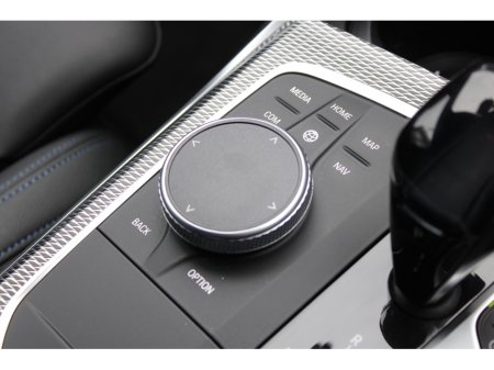 2021 BMW 3 Series - thumbnail 17