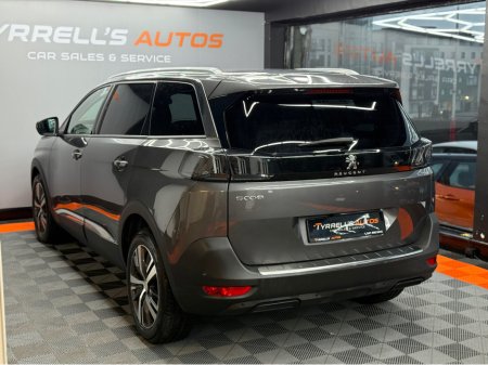 2022 Peugeot 5008 - thumbnail 8