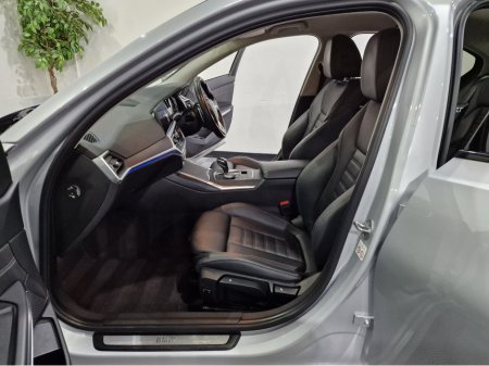 2019 BMW 3 Series 320D G20 SPORT AUTOMATIC **ORIGINAL IRISH CAR / LOW MILEAGE / 18" ALLOYS / APPLE CARPLAY / CRUISE CONTROL / FULL BLACK LEATHER / HEATED SEATS / SAT NAV / REVERSE CAMERA / FULL BMW SERVICE RECORD** €27,900 thumbnail