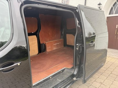 2020 Vauxhall Vivaro - thumbnail 16