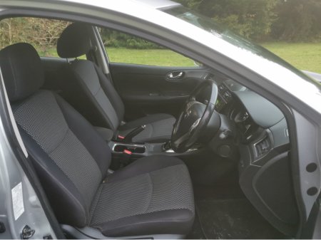 2017 Nissan Pulsar - thumbnail 19