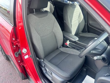 2024 Toyota Yaris Cross - thumbnail 21