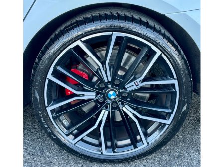 2023 BMW 5 Series - thumbnail 8