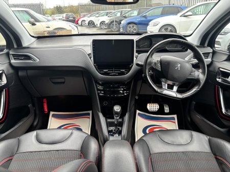 2016 Peugeot 208 - thumbnail 8