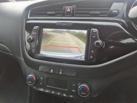 2018 Kia Ceed - thumbnail 13