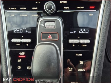 2018 Porsche Panamera Panamera 4 E Hybrid €59,950 thumbnail