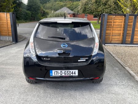 2017 Nissan Leaf - thumbnail 6