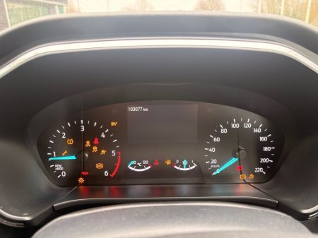 2020 Ford Kuga - thumbnail 4