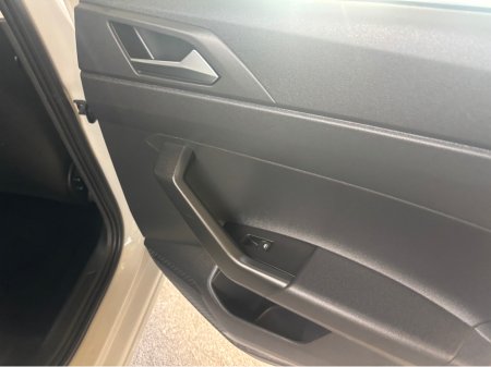 2023 Volkswagen Polo - photo 4