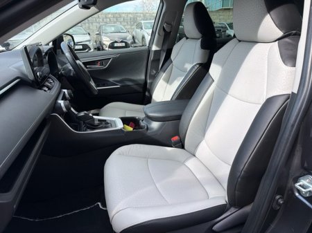 2025 Toyota Rav4 - photo 6