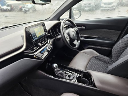 2022 Toyota C-HR 1.8 HYBRID SOL 4DR AUTO €19,950 thumbnail