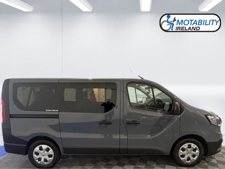 2022 Renault Trafic 9 Seater MPV €26,995