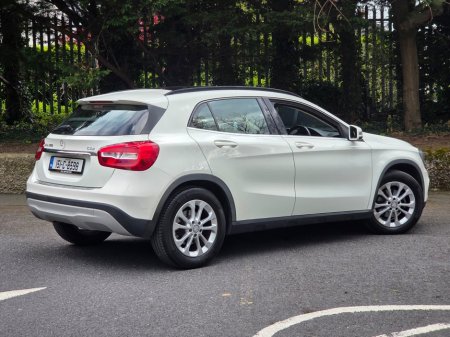 2015 Mercedes-Benz GLA Class - view 3