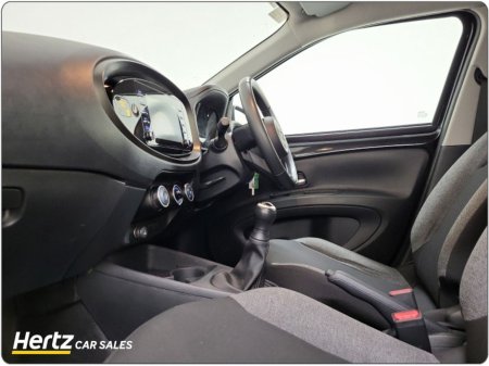 2023 Toyota Aygo X - thumbnail 4