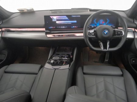 2024 BMW i5 - thumbnail 4