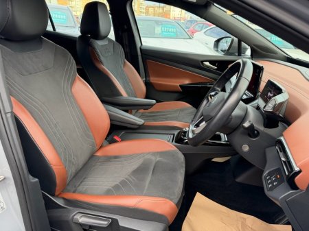 2022 Volkswagen ID.4 Pure 52kWh Life SUV 5dr Electric Auto (148 ps) thumbnail