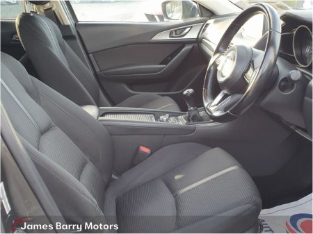 2017 Mazda Mazda3 1.5D 4DR (105ps) EXECUTIVE SE €10,950 thumbnail
