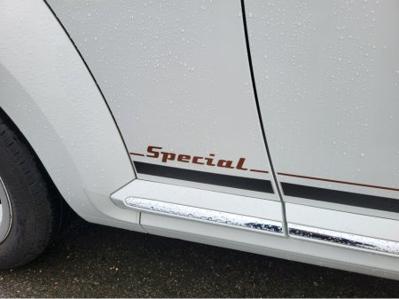 2014 Volkswagen Beetle - thumbnail 10