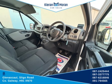 2017 Renault Trafic DCI 120 BUSINESS €8,950 thumbnail