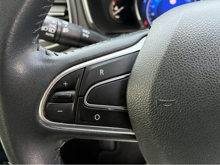 2018 Renault Megane DYNAMIQUE NAV DCI 110 4DR €10,250 thumbnail