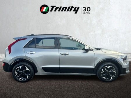 2023 Kia Niro - thumbnail 5