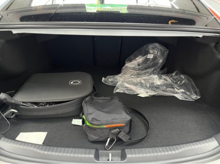 2024 Mercedes-Benz C Class - thumbnail 9