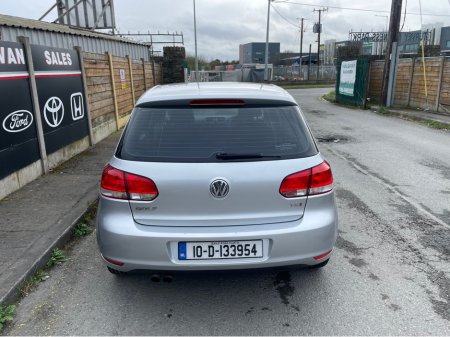 2010 Volkswagen Golf - thumbnail 5