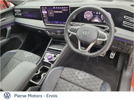 2025 Volkswagen Tiguan - thumbnail 2