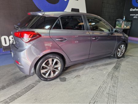 2015 Hyundai i20 - thumbnail 10