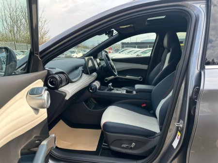 2023 BYD ATTO 3 Design LOW MILEAGE (5917) €28,995 thumbnail