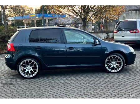 2004 Volkswagen Golf 1.6 COMFORT 5DR 102BHP €3,950