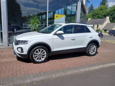 2024 Volkswagen T-Roc T-ROC LIFE 2.0 TDI M6F 116HP €33,950